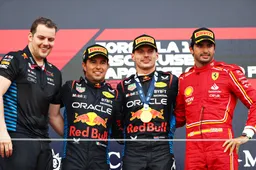 Verstappen, Pérez en Sainz bespreken hun vaders: 'Mijn pa zit in de politiek, dat is pas gevaarlijk!'