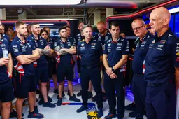 Oud-Red Bull-coureurs bewieroken Newey: 'Buitengewoon getalenteerde, bescheiden man'