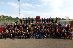 Van Buren geeft zeldzaam inkijkje in Red Bull-keuken: 'Dat laat zien hoe speciaal Verstappen is'