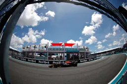 Horner haalde opgelucht adem na sprintkwalificatie: 'Was beter dan verwacht'