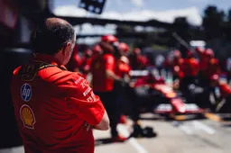 Doornbos verwacht dat Ferrari grote slag gaat slaan: 'Dan is hij helemaal de paus!'