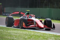 Rosberg vindt situatie Antonelli zonde: 'Niveau Verstappen, maar heeft niet de auto'