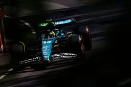 Verslag VT2 | Verstappen met motorprobleem bij nieuwe power unit, Alonso toont klasse met P1