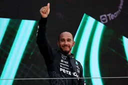 Hamilton is optimistisch na succes Spanje, maar: 'Moeten onszelf niet voorbij lopen'