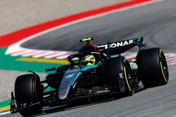 Hamilton is zeer ambitieus na goede zaterdag: 'Ga alles doen om te winnen'