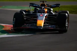 Viaplay-analisten zien mazzeltje bij Verstappen: 'God op je blote knietjes voor bedanken'