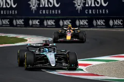 Mercedes-topman over contact Russell en Verstappen: 'Dat kostte veel tijd'