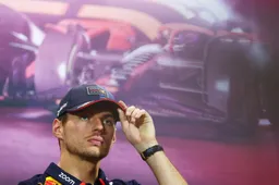 Rosberg steunt Verstappens manier van communiceren: 'Kunnen we gewoon wat piepjes overheen zetten'