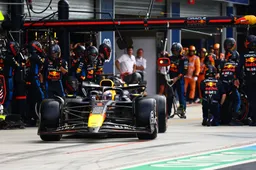 Strateeg bouwt letterlijk Verstappen-factor in: 'Je bouwt een andere inhaalmoeilijkheid in'