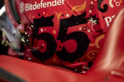 Ondertussen in F1 | Geen dive bombs, maar photo bombs voor McLaren en Ferrari