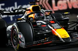 F1TV-analisten bejubelen Verstappen in koor: 'Lijkt wel een tovenaar'