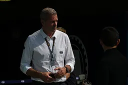 Oud-wedstrijdleider spreekt van 'onacceptabel' incident: 'Dit is gewoon echt fout'