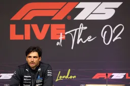 Sainz met bijzondere statistiek over zichzelf: 'Weet niet of dat goed of slecht is'