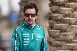 Bizar interview van Alonso: 'De auto rijdt, remmen zijn in orde, de versnellingsbak schakelt'