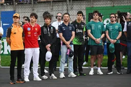 Update | Verstappen ontloopt gridstraf, Red Bull als schuldige aangewezen na knullige fout