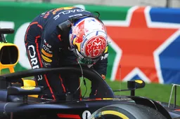 Britse journalist heeft ruimte voor een complimentje: 'Dat zegt ook hoe uniek Verstappens rijstijl is'
