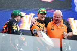 Norris vindt eigen rol groter dan die van de auto: 'Anders was Verstappen sowieso niet dichtbij gekomen'