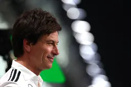 Wolff roemt 'een van de meest onderschatte coureurs in de paddock': 'Zijn werk is echt cruciaal'