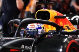 Doornbos stond in de pitbox van Verstappen: 'Ik heb geluisterd naar de boordradio'