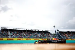 Van der Garde met diepe buiging voor Verstappen: 'Sta nog altijd versteld van die gozer'