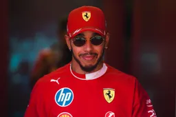 Hamilton ziet dat zijn teamgenoot sneller is: 'Ik moet nog wat tijd vinden'