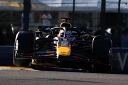 Albers ziet Verstappen een speciale truc voorbereiden: 'Hij is dat aan het proberen'