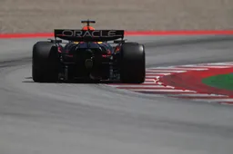 Hezemans stipt cruciaal detail aan bij Verstappen: 'De banden blijven dus heel goed'