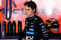 Piastri niet verbaasd door snelheid Verstappen: 'Hadden verwacht dat Red Bull snel zou zijn'