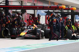 Nog een hoofdpijndossier van Red Bull? 'Zou hem wel contracteren om Verstappen stabiliteit te bieden'