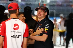 Haas-coureur roemt Verstappen als referentiepunt: 'De beste coureur ooit'