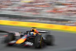 Hughes twijfelt niet aan Red Bull, maar aan McLaren: 'Verstappens tijden waren identiek'