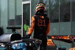 Piastri voelde een spontaan 'tikje' van Norris: 'Meer kan ik er niet van maken'