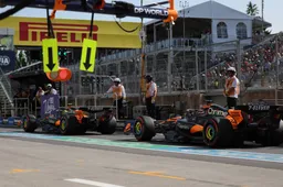 Rosberg heeft titelkandidaat hulp aangeboden: geen antwoord gekregen