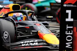 Italiaanse journalist wordt nostalgisch van Verstappen en verwijst naar 1992: 'Absurde pole'