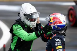 Hülkenberg heeft bewondering voor Verstappen: 'Petje af voor Max'