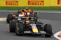 Alex Brundle over huidige vorm Verstappen en Red Bull: 'Hij moet dat probleem kunnen zijn'