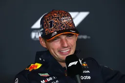 Verstappen legt fabelachtige actie uit: 'Wilde lol trappen'