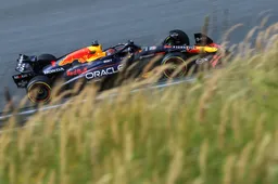 Opmerkelijk moment na VT1 'tekenend' voor Verstappen: 'Daar is hij altijd naar op zoek'