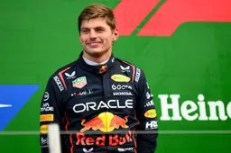Knoors lovend over actie Verstappen: 'Het was een actie van de echte kampioen'