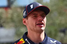 Verstappen geeft een kijkje in zijn privéleven: 'Dat is de taak van de moeder!'