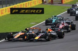 F1TV-analist vindt actie Verstappen 'op het randje', denkt aan 'wraak' voor Barcelona 2024