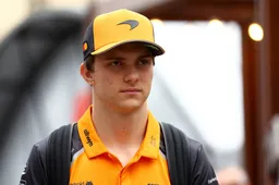 Palmer vergelijkt matig weekend Piastri met golf: 'Dan verstijf je en ga je rare dingen doen'