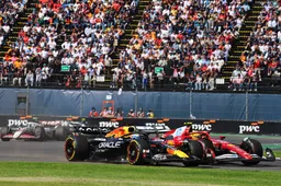 F1-analist geniet van duel tussen Hamilton en Verstappen: 'Was niet de schuld van Max'