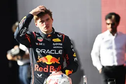 Verstappen haalt fel uit naar Britse journalist: 'Wat zit je nu stom te grijnzen?'