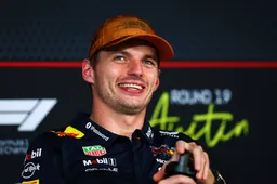 Analisten komen woorden tekort: 'Verstappen doet dingen die eigenlijk niet kunnen'