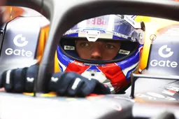 Opvallende data 'verraden' hoe Verstappen mogelijk met McLaren speelt: 'Hij lift daar behoorlijk'