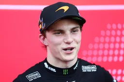 Piastri kijkt vooral naar Verstappen: 'Wachten of dat zich voortzet'