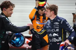 Analisten verwachten opnieuw kort contract voor Russell: 'Als de prijs Max Verstappen is'