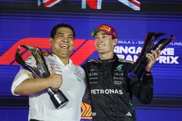 Russell maakt grote indruk in Singapore: 'Hij was gewoon met iedereen aan het spelen'