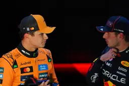 Entourage Norris sloeg in paniek na blunder: 'Vernederend, ze hebben alles weggegeven'